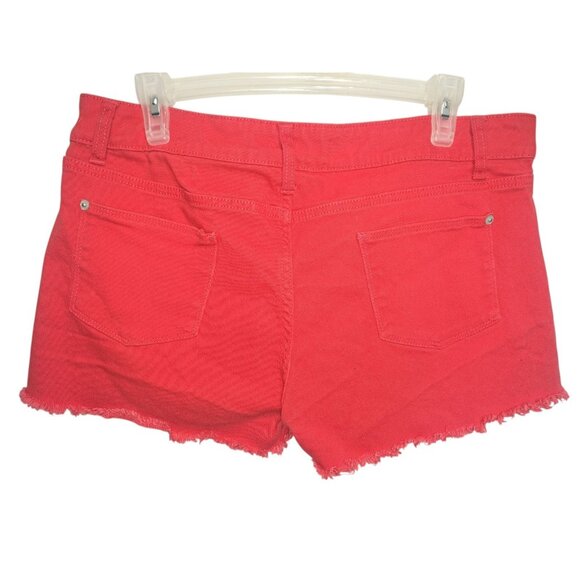 No Boundaries Womens Red Denim Shorts 17 Raw Frayed Hem Stretch Mid Rise - Picture 3 of 5
